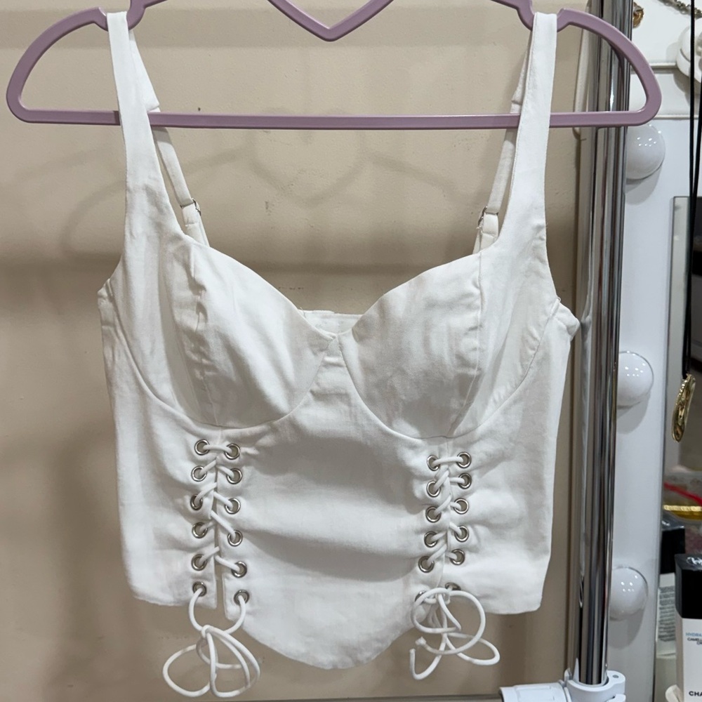 Windsor White Lace-Up Corset Top - size S.